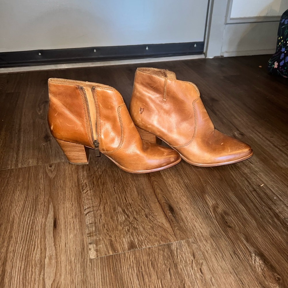 FYE boots